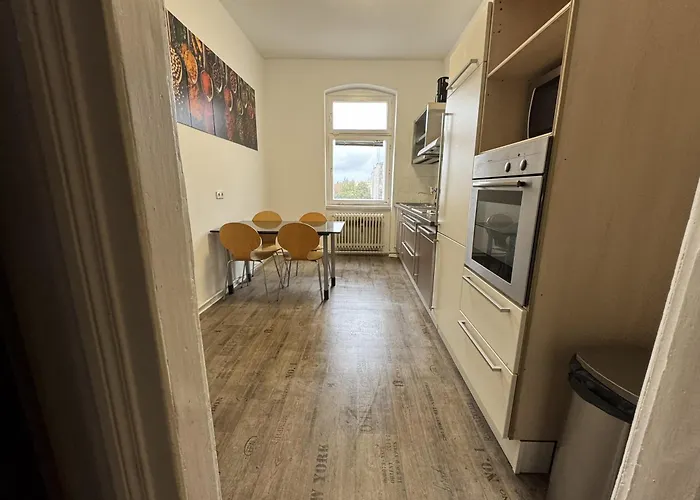 דירה M M Gruppen, Handwerker Und Monteure Budget ברלין