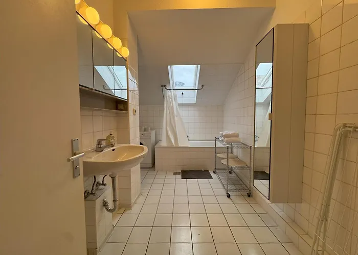 M M Central Apartments Gruppen, Handwerker Und Monteure Budget *