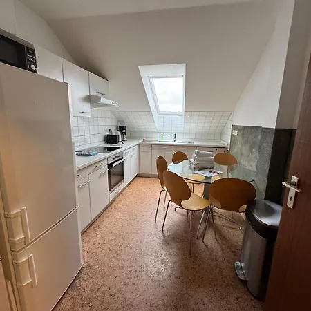 M M Central Apartments Gruppen, Handwerker Und Monteure Budget * Berlin