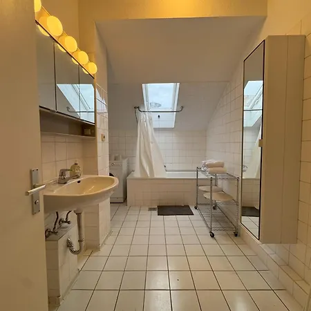 M M Central Apartments Gruppen, Handwerker Und Monteure Budget *