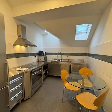 M M Central Apartments Gruppen, Handwerker Und Monteure Budget * Berlin